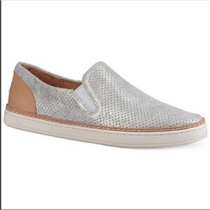 UGG 1019611 Stardust Silver Metallic Adley Perforated Leather Flat Loafers Sz 12